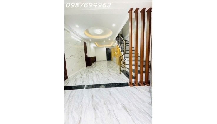 Q7 TÂN KIỂNG CÁCH MẶT TIỀN ĐƯỜNG SỐ 20M NGANG 4.1x11M GẦN CHỢ TÂN MỸ SỔ VUÔNG ĐẸP 5.xT